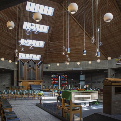 Oorlogsmonumentkerk Vrede en Verzoening in Rotterdam (Foto: Floris Scheplitz / Erfgoedhuis Zuid-Holland)