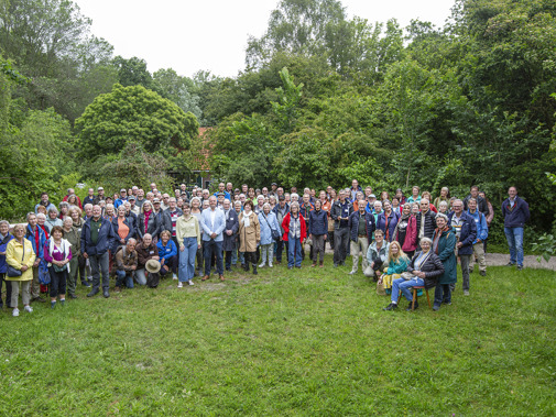 Foto van grote groep vrijwilligers