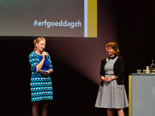 Marielle Hendriks, directeur-bestuurder bij het Erfgoedhuis en gedeputeerde Willy de Zoete tijdens de Erfgoeddag 2021 (Foto Floris Scheplitz)