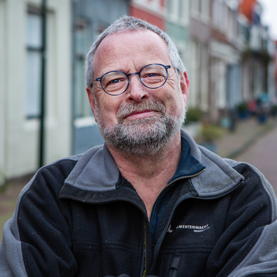 Portretfoto van Jos van Leeuwen