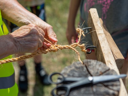 Middeleeuwse ambachten bij Masamuda tijdens de Nationale Archeologiedagen 2023 (Foto: Floris Scheplitz / Erfgoedhuis Zuid-Holland)